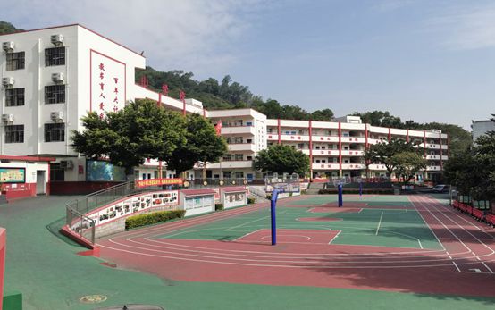 龙山学校